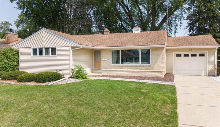 Property Photo:  816 N Randall Avenue  WI 53545 