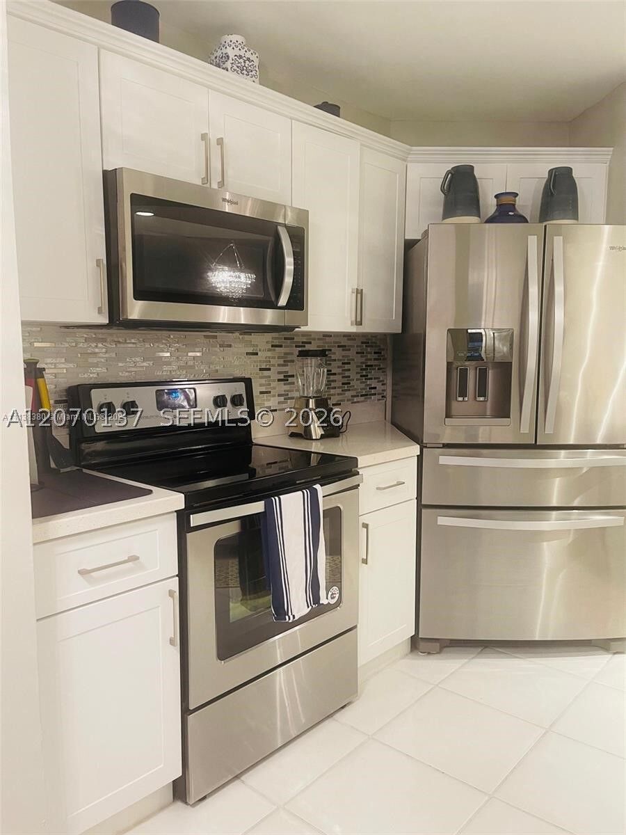 Property Photo: 10551 W Broward Blvd 111 FL 33324