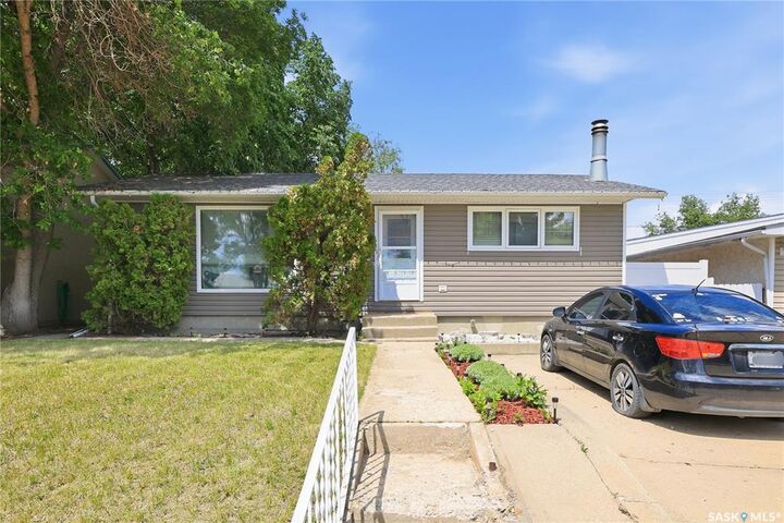 1434 Hochelaga Street W — photo 1