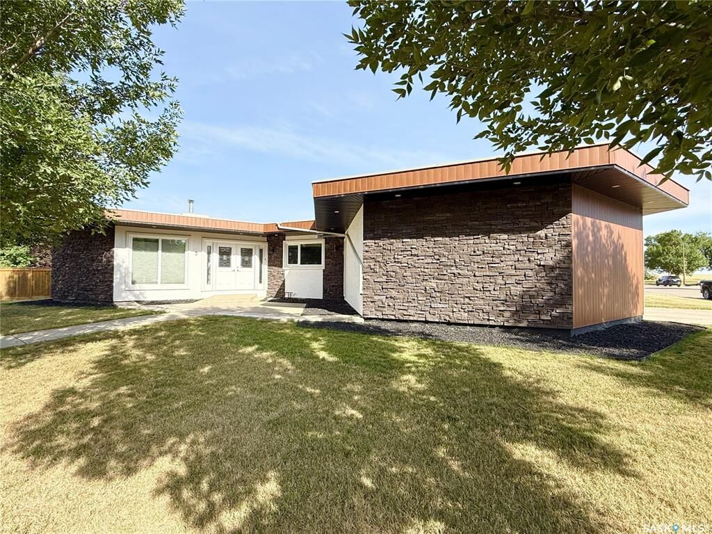 Property Photo: 3 McLelland Bay SK S4H 2V3