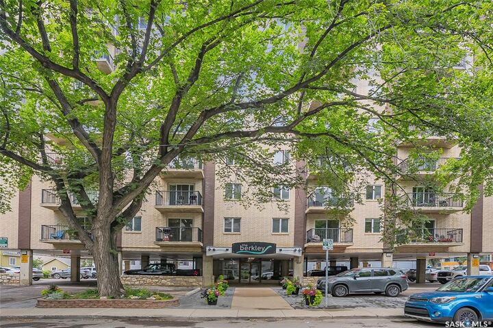 537 4th Avenue N 504 — photo 1