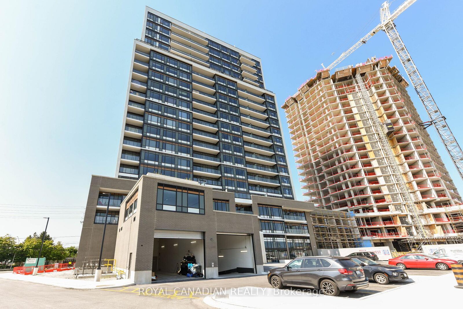 Property Photo:  8010 Derry Road 501  ON L9T 9N3 