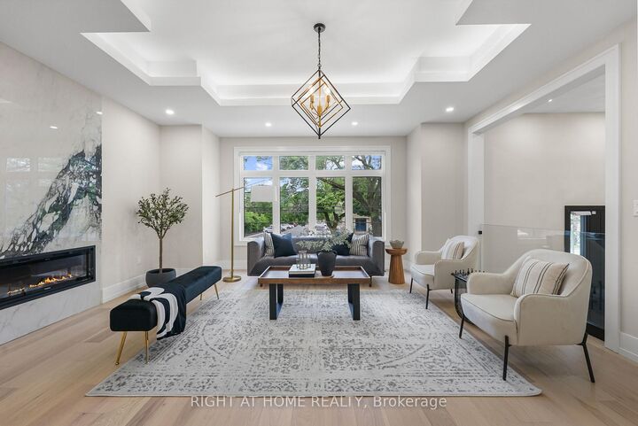 Property Photo: 262 Senlac Road ON M2R 1P8