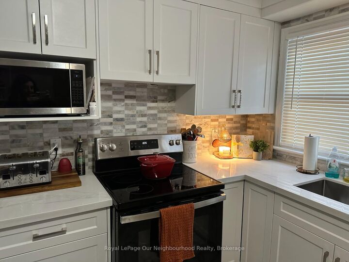 Photo de la propriété:  855 Simcoe Street N 2  ON L1G 4W1 