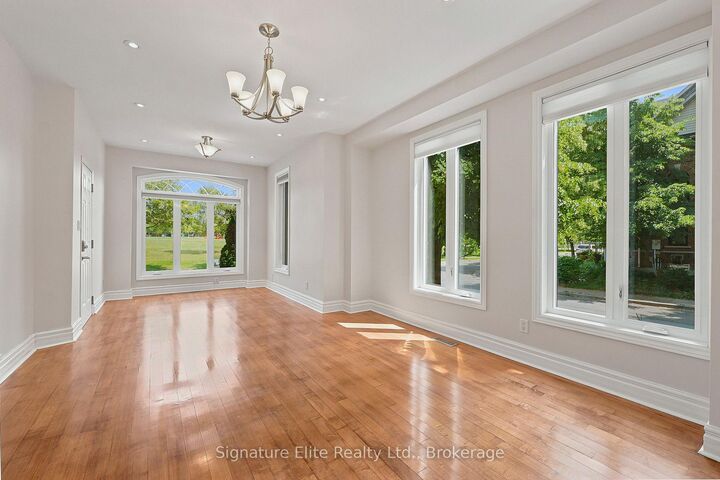 Property Photo:  42 William Hancox Avenue Main &Amp Lower  ON M4E 3W9 
