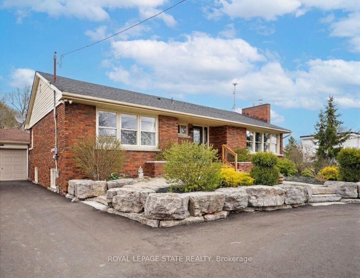 Property Photo: 5117 Canborough Road ON L0R 2J0