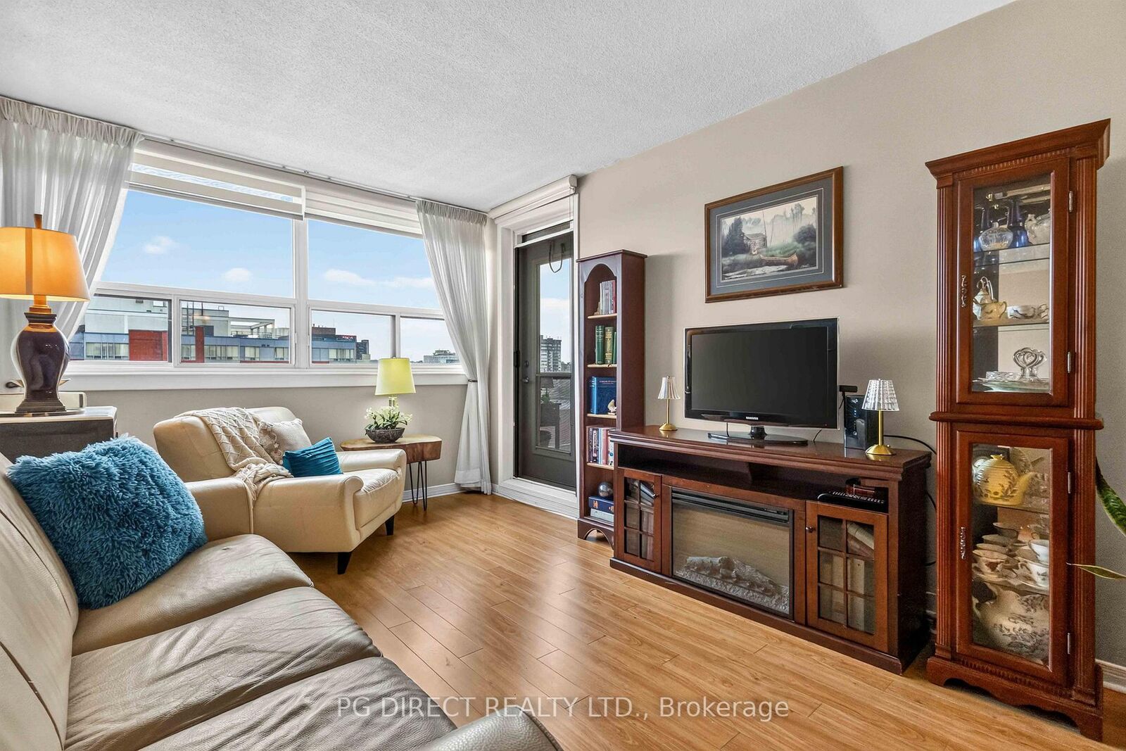 Property Photo: 80 Athol Street E 604 ON L1H 8B7