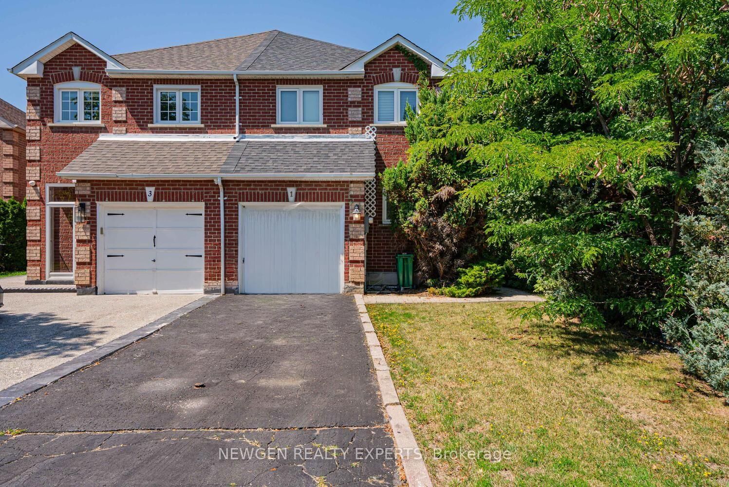 Property Photo:  1 Kitto Court  ON L6Y 4Z2 