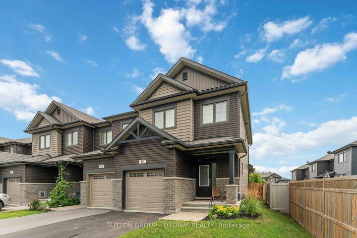 Property Photo:  221 Tim Sheehan Place  ON K2V 0N1 