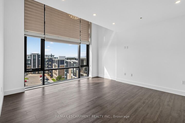 Property Photo: 640 Sauve Street 602 ON L9T 9A7