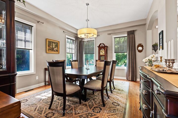 Property Photo: 96 Garrison Village Drive ON L0S 1J0