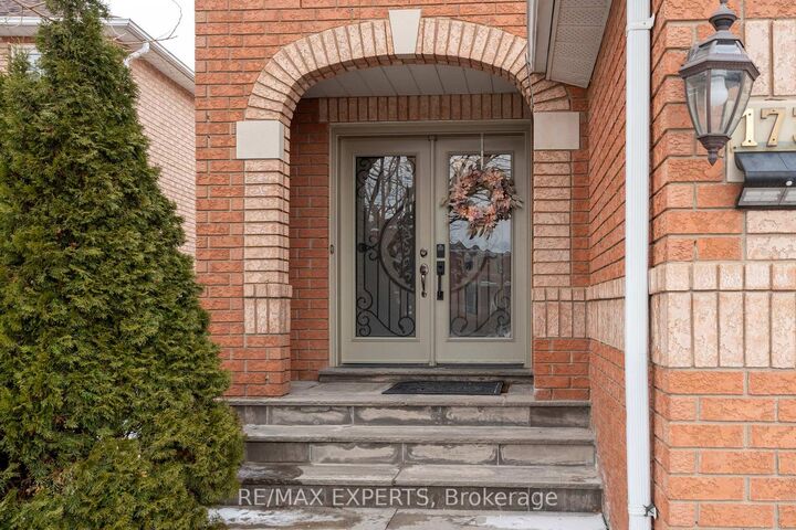 Property Photo: 173 Rosanna Crescent ON L6A 2T4