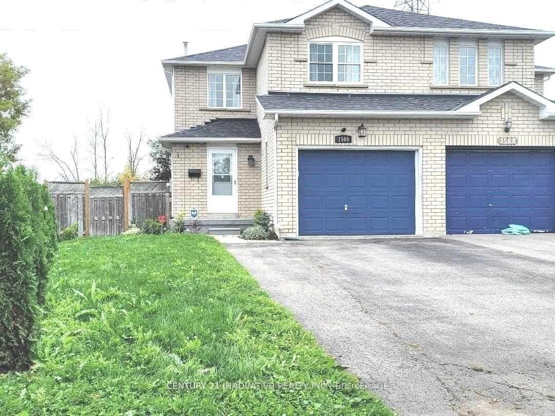 Property Photo:  1566 Fieldgate Drive  ON L1K 2L5 