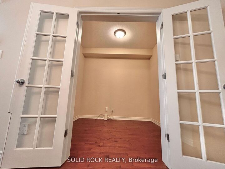 Property Photo: 66 Madelon Drive ON K2J 5C5