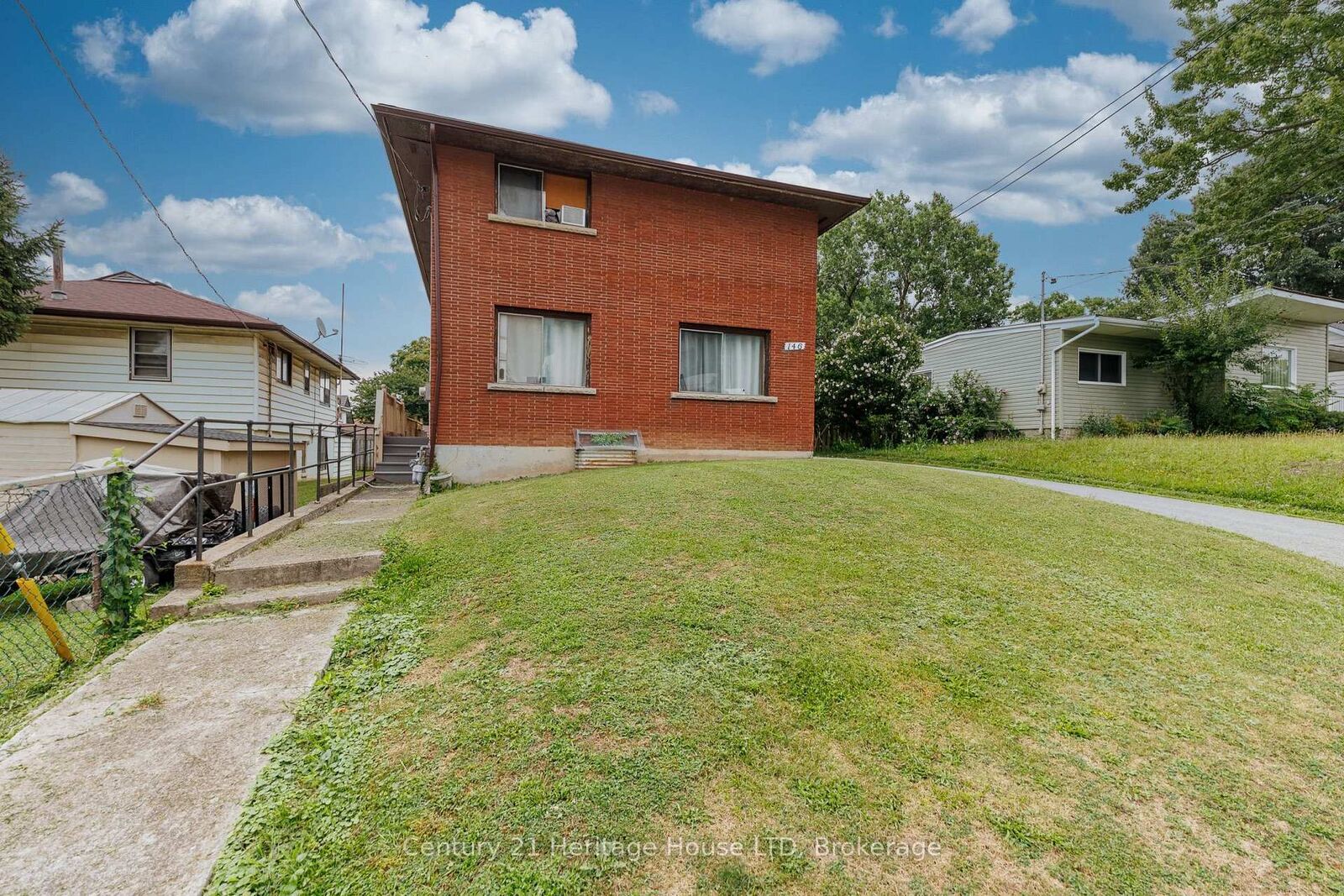 Property Photo: 146 Central Avenue ON L2A 3S7