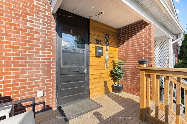 Property Photo: 789 Borthwick Avenue ON K1K 2M5