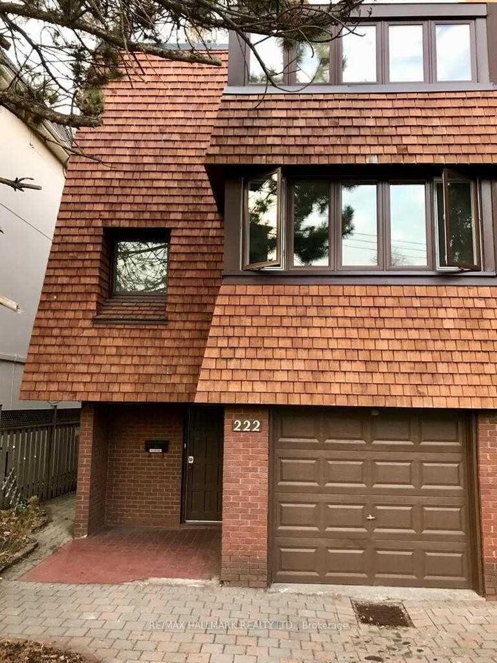 222 Broadway Avenue — photo 1