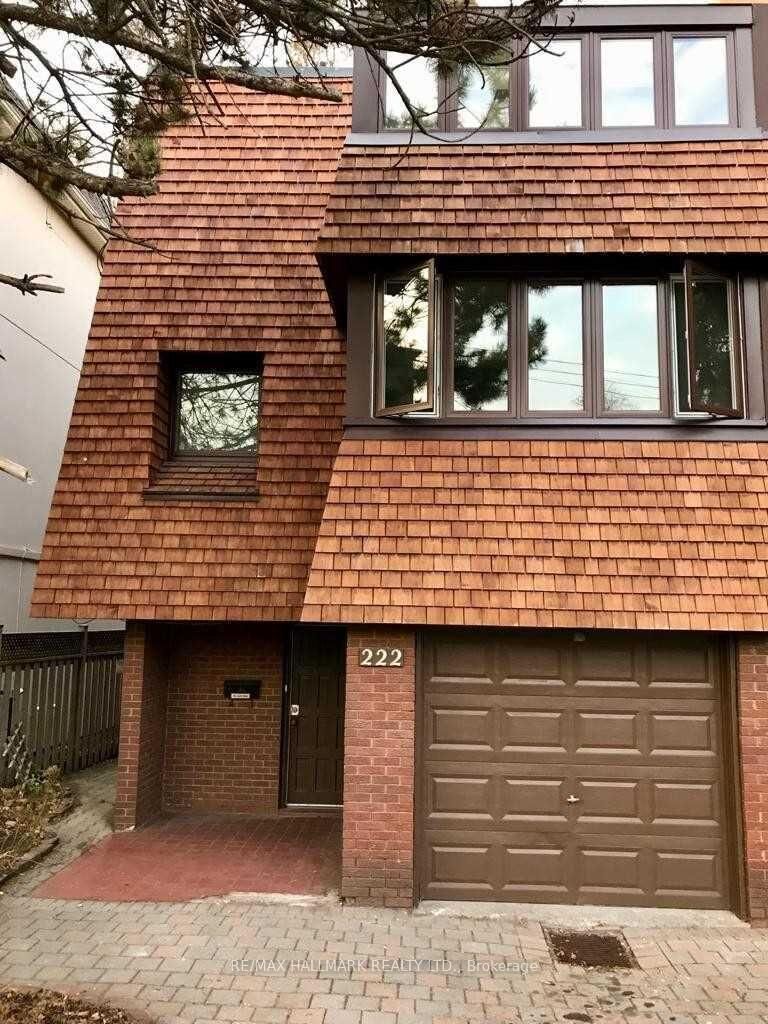 Property Photo: 222 Broadway Avenue ON M4P 1V9