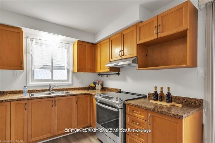 Property Photo: 53 Archer Crescent ON N6E 2A4