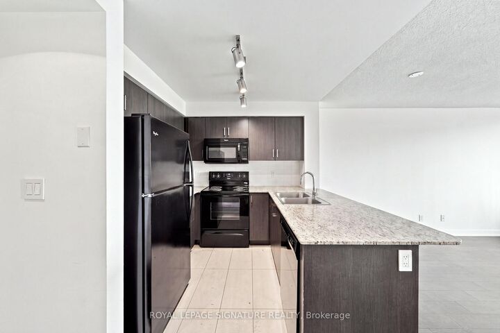 Property Photo: 80 Esther Lorrie Drive 417 ON M9W 0C6