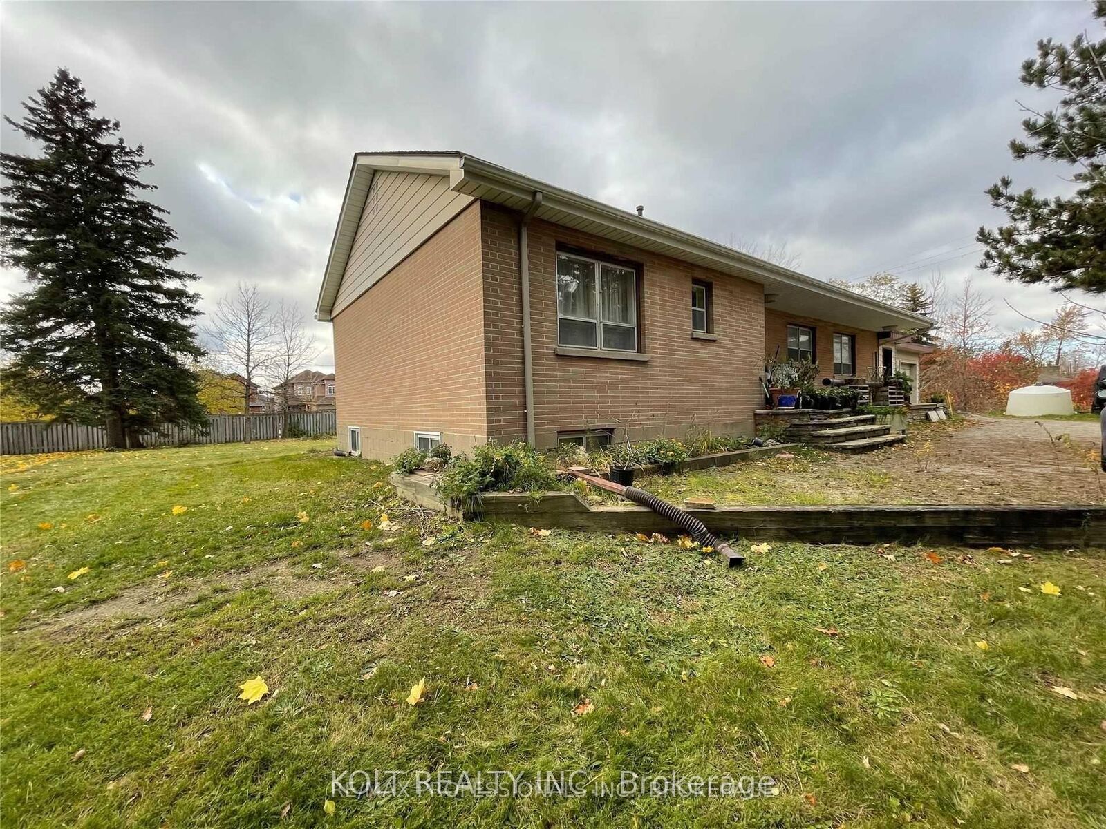 Property Photo: 12084 Hurontario Street ON L7A 1E6