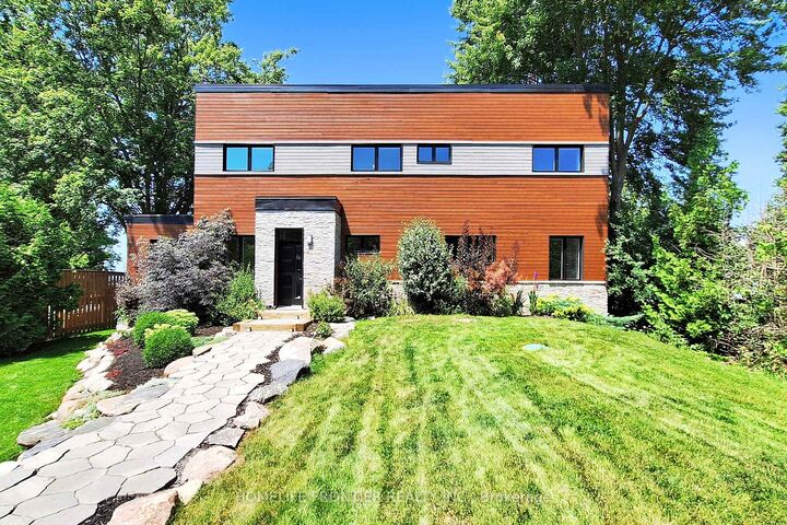 Property Photo: 44 Irving Drive ON L0E 1N0