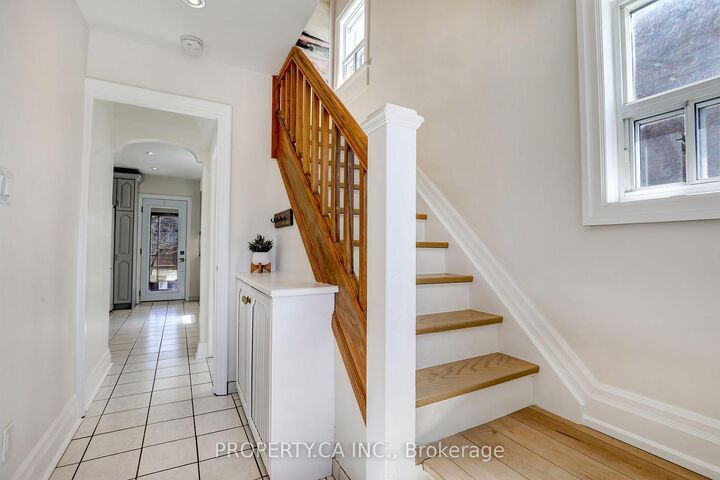 Photo de la propriété:  135 Cadorna Avenue  ON M4J 3X5 
