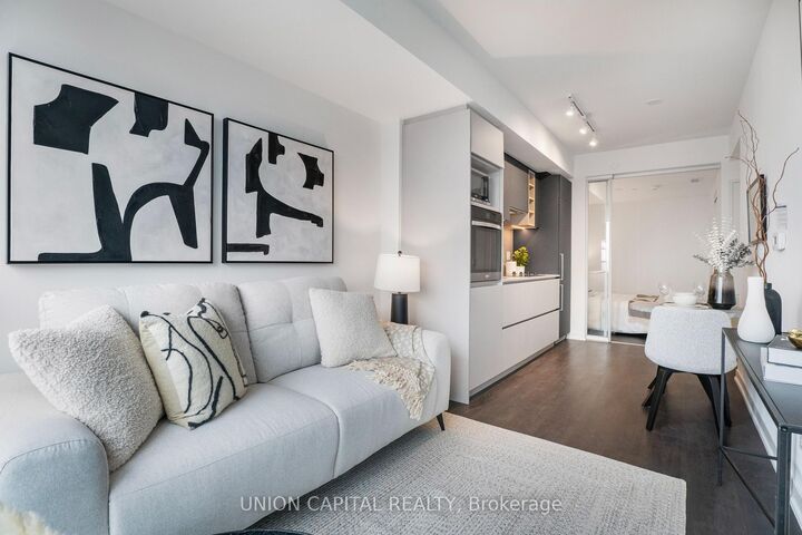 319 Jarvis Street 4908 — photo 1