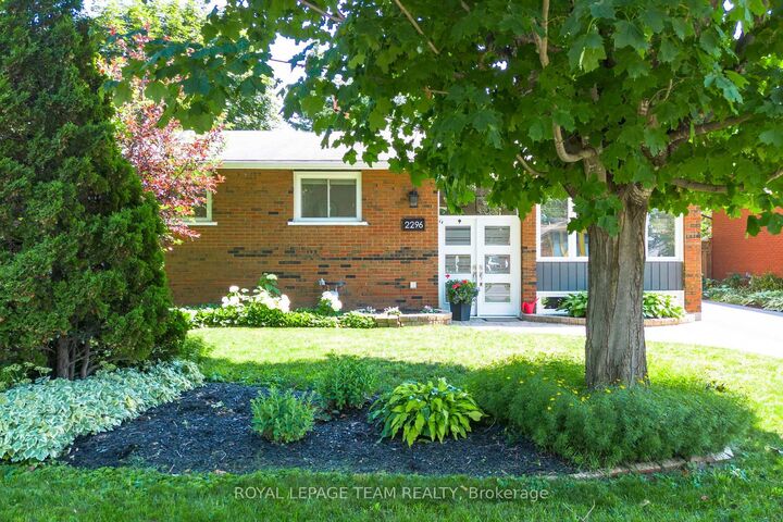 Property Photo: 2296 Kay Street ON K2C 1J7