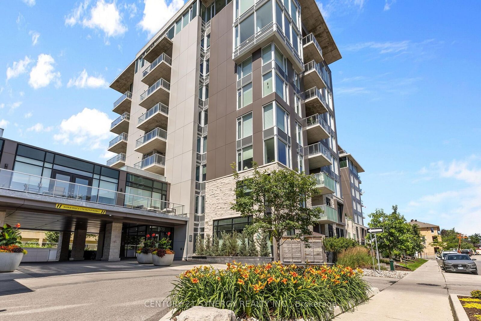 Property Photo: 570 De Mazenod Avenue 512 ON K1S 5X2