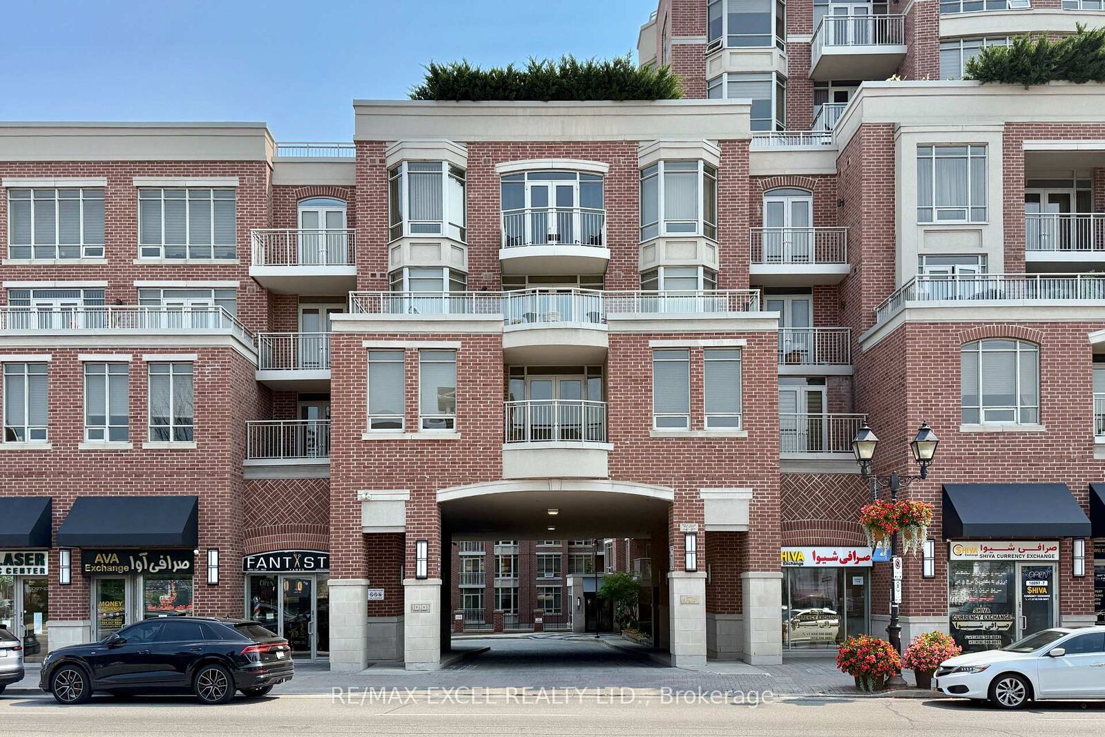 Property Photo:  10101 Yonge Street N 408  ON L4C 0V6 