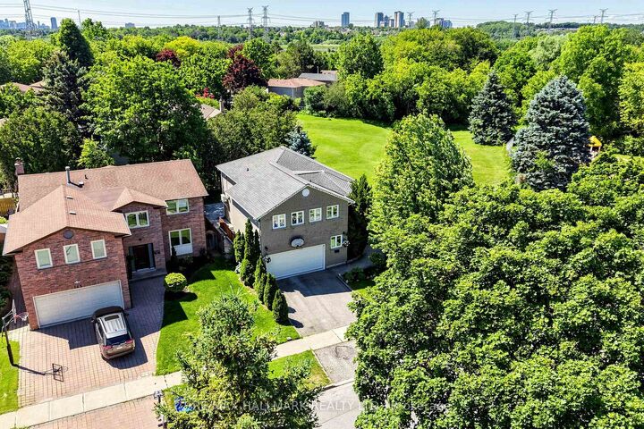 145 Old Surrey Lane — photo 1