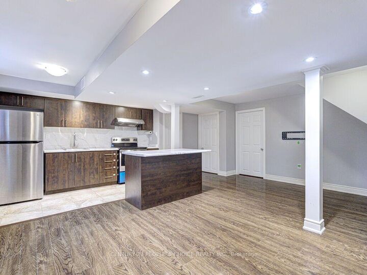 Property Photo: 5965 River Grove Avenue Bsmt ON L5M 4Z8