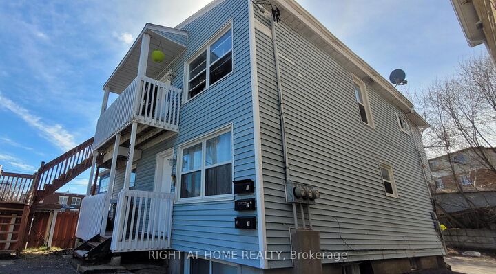 Property Photo: 298 Montfort Street ON K1L 5N6