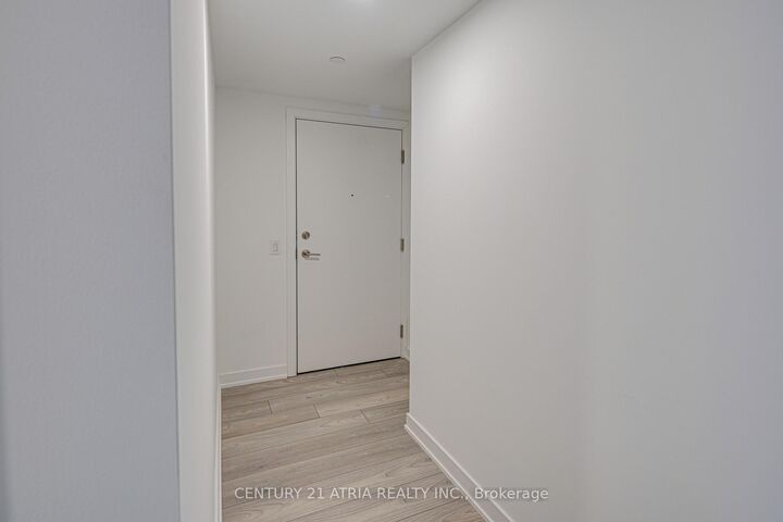 Property Photo: 252 Church Street 2706 ON M5B 0E6