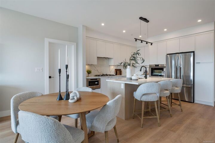 Property Photo:  1810 Selenite Pl #603  BC V9B 7E2 