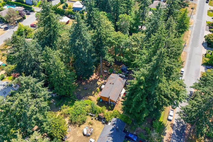 Property Photo: 6311 Rodolph Rd BC V8Z 5V9