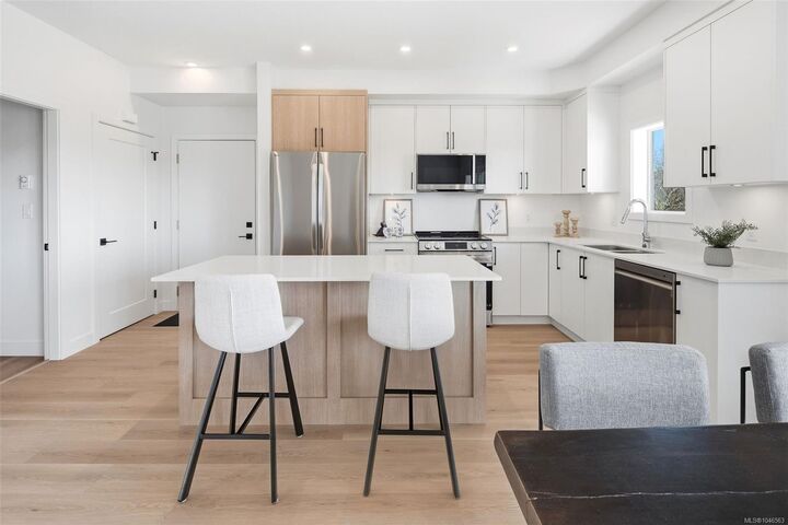 7053 Central Saanich Rd #201 — photo 1