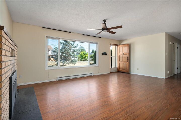 Property Photo: 43 Gerald Pl BC V9P 1G6