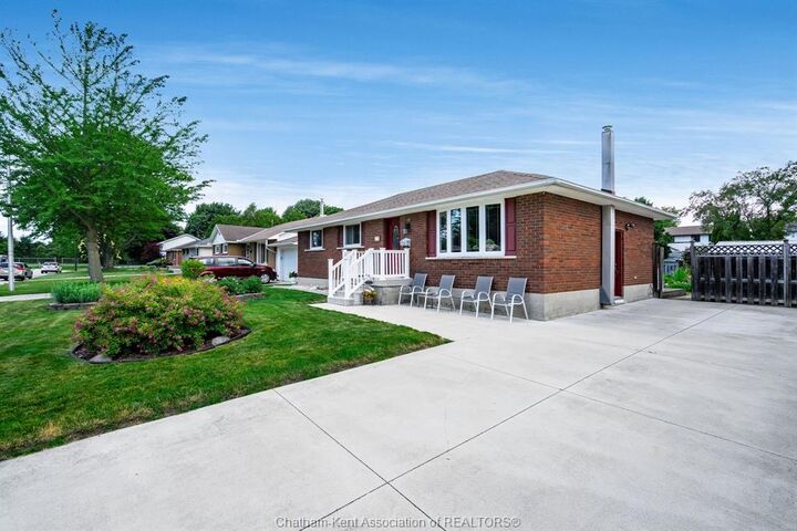 Property Photo: 175 Sylvester Drive ON N7M 2B8