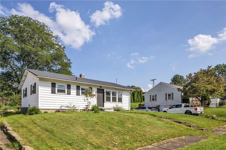 Property Photo: 114 Winfield Dr Lot 128 PA 16127