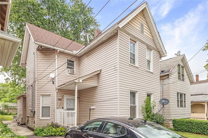 Property Photo: 3318 W 30th Street OH 44109