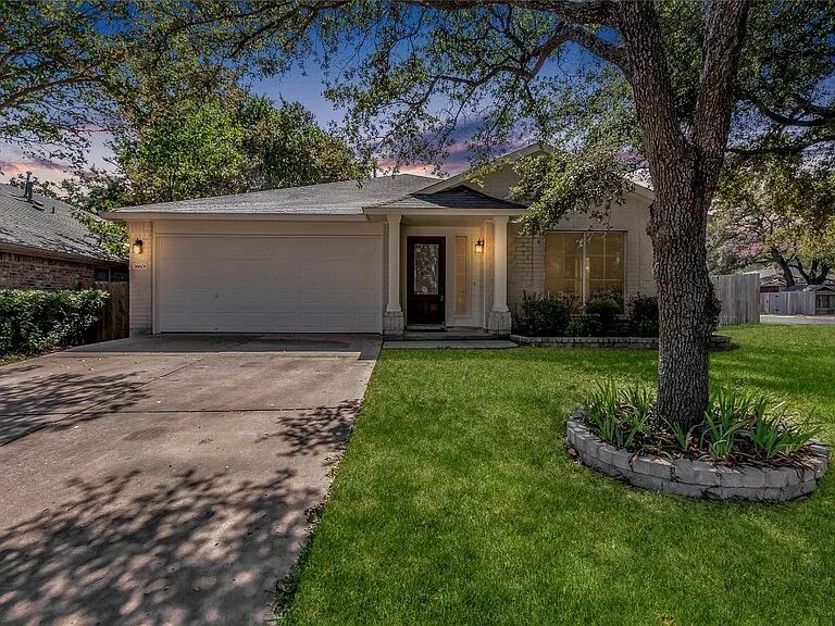 Property Photo:  16601 Jadestone Drive  TX 78641 