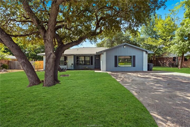 Property Photo: 1302 Hawk Tree Drive TX 77845
