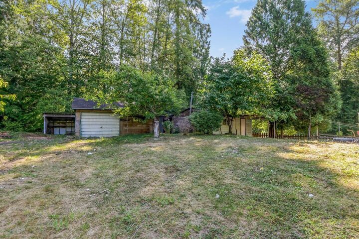 Property Photo: 25742 116 Avenue BC V4R 1Z6