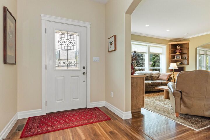 Property Photo: 380 Dewdney Avenue BC V0X 1L0