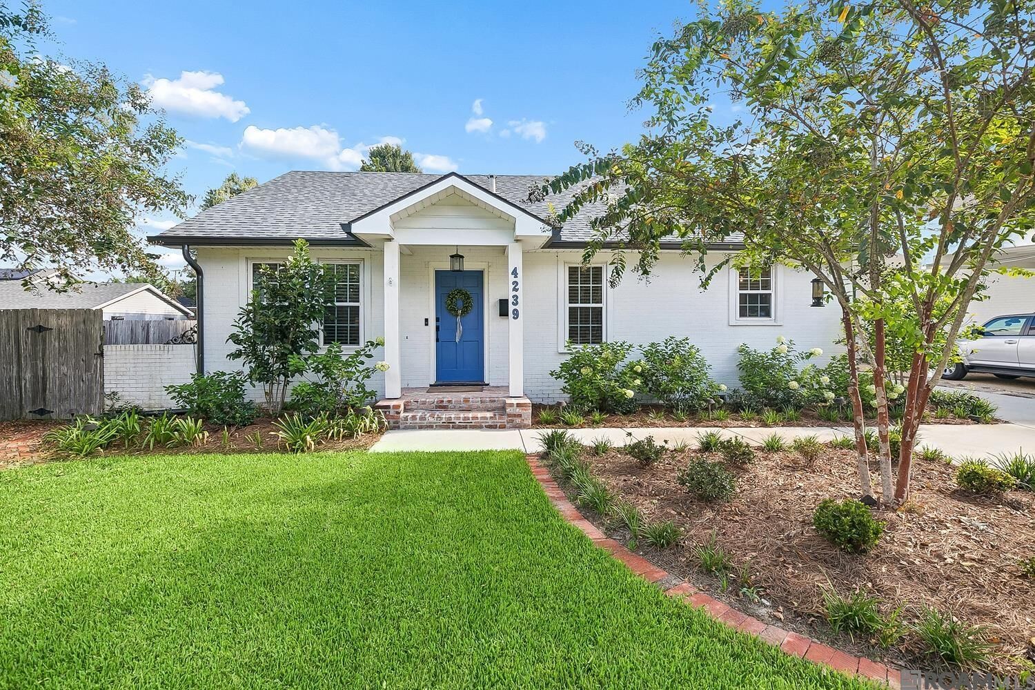 Property Photo:  4239 Sweetbriar St  LA 70808 