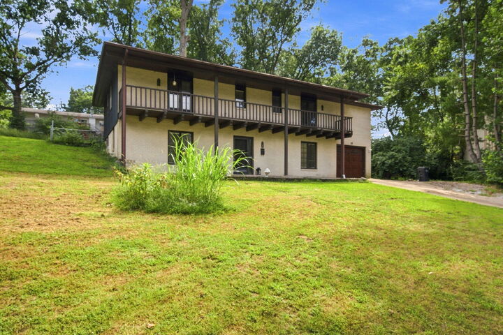 Property Photo: 16 Gipson Ct MO 65202