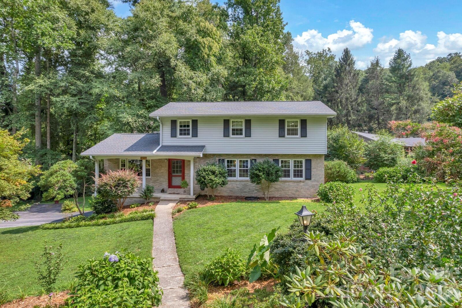 Property Photo:  307 Woodland Trail  NC 28739 