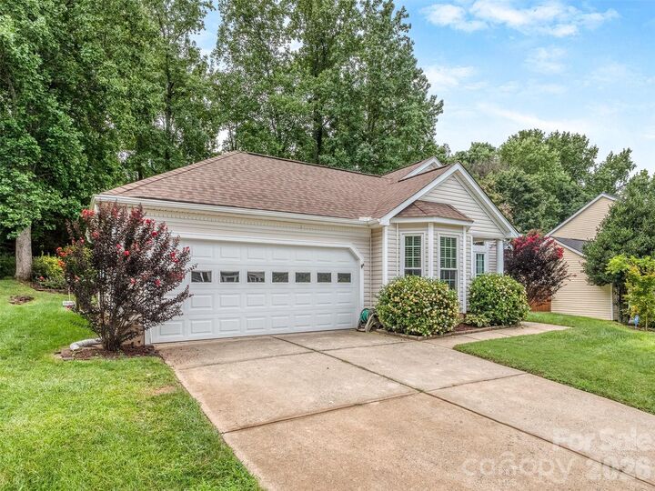 Property Photo: 4522 Avalon Forest Lane NC 28269